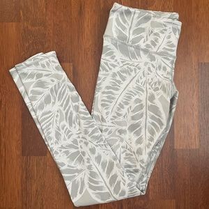 ALO Yoga High Waisted Airbrush Palm Leaf Leggings